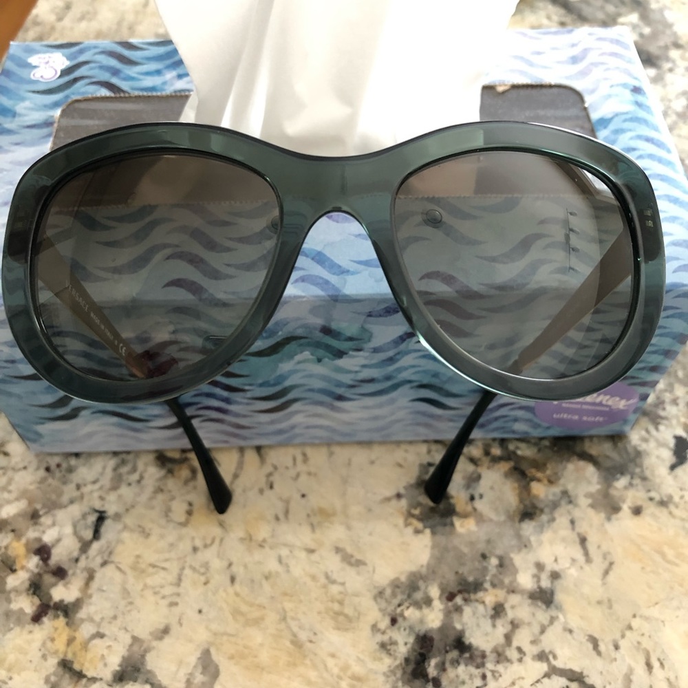Versace Sun Glasses